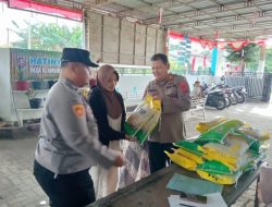 Polsek Hamparan Perak Melaksanakan Gerakan Pangan Murah Di Kantor Desa Klambir 5