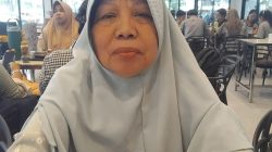 Nenek-Nenek Prapidkan Kapolrestabes Medan