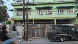 Bangunan Bekas Klinik  Diduga Melanggar Aturan Perizinan Terkait Perubahan Fungsi Usaha